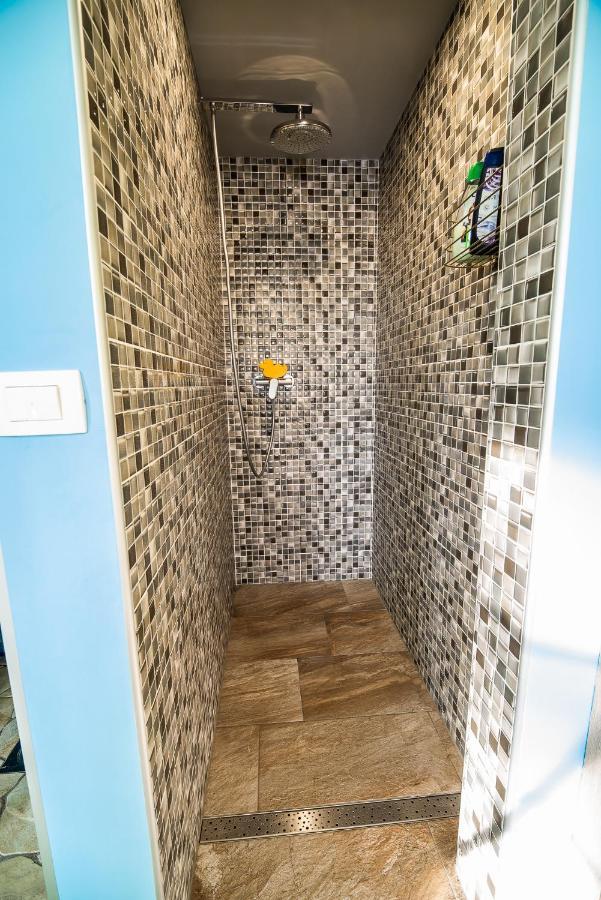 Holiday Home With Hot Tub And Sauna Sabina Rovte Εξωτερικό φωτογραφία