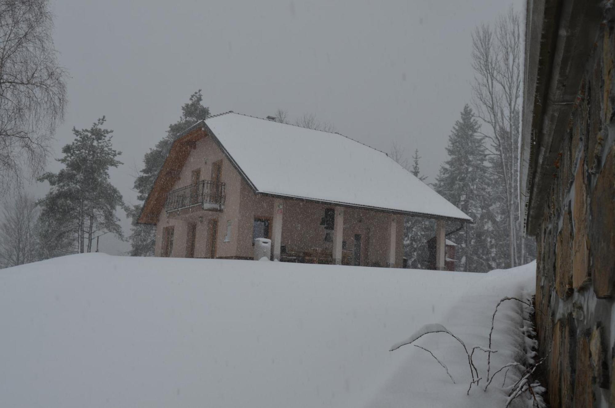 Holiday Home With Hot Tub And Sauna Sabina Rovte Εξωτερικό φωτογραφία